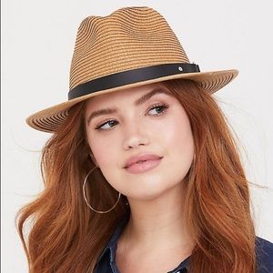 Women’s Tan Faux Leather Fedora (M/L)